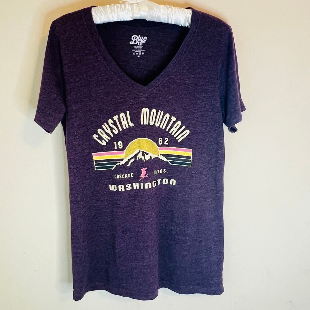 Crystal Mountain Womens Medium Graphic T shirt V Neck Purple Cascades Washington
